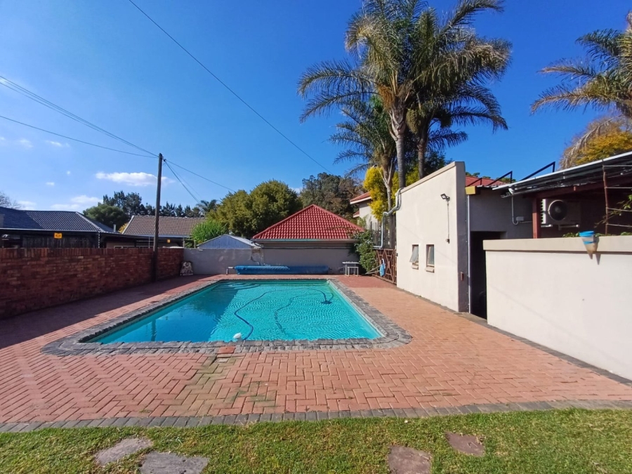 4 Bedroom Property for Sale in Stilfontein Ext 4 North West